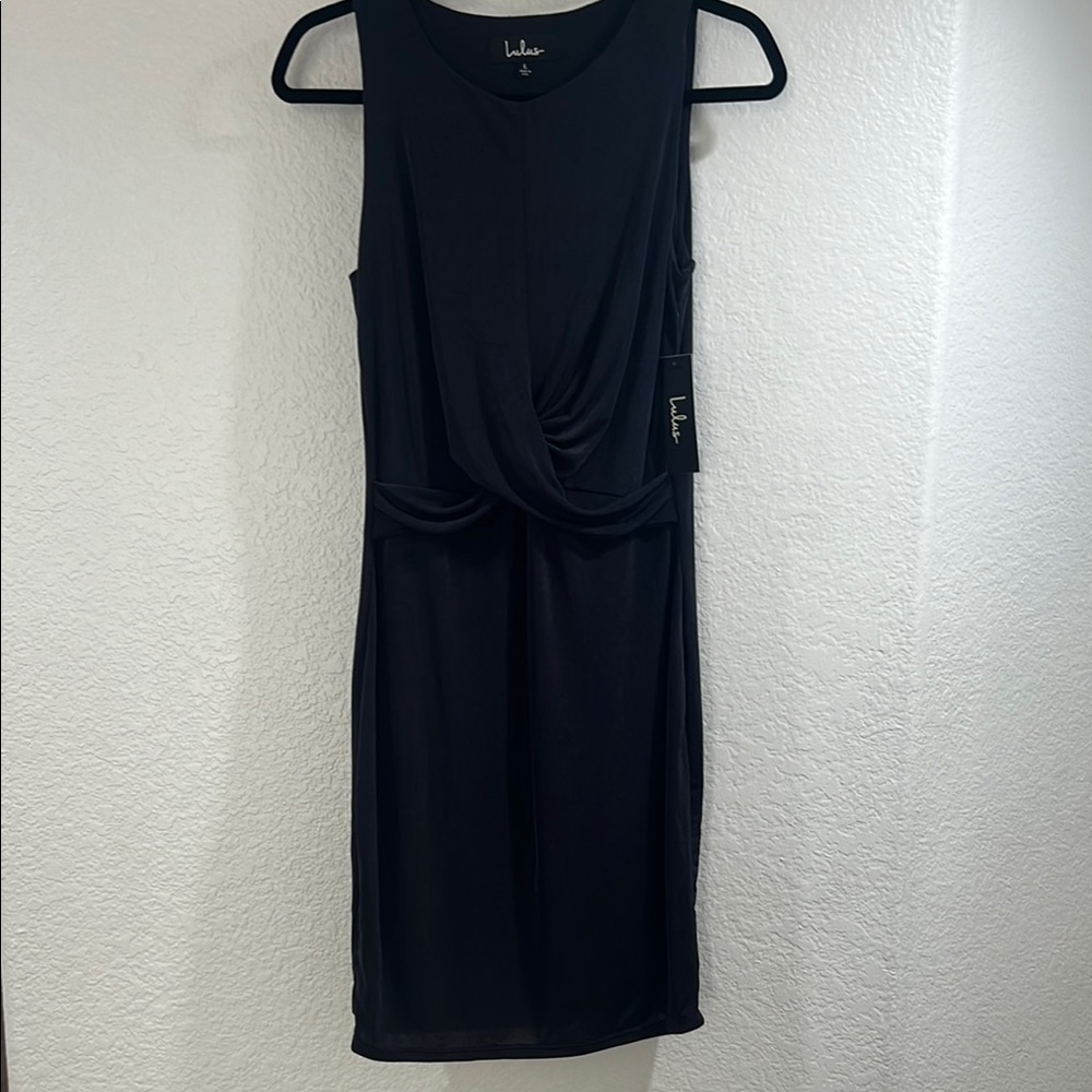 Lulu's Elegant Black Midi Dress